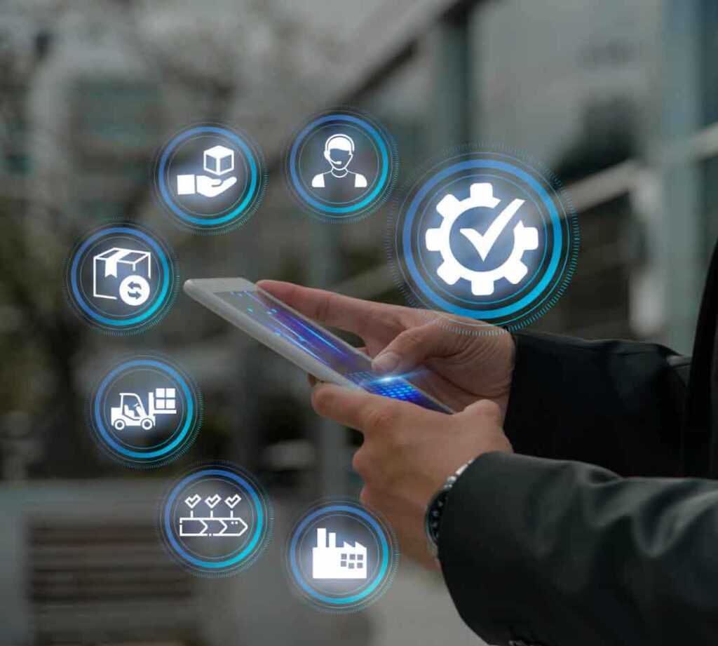 Somos personas inquietas y nos apasionan las nuevas tecnologías, durante más de seis años hemos investigado y aplicado estas innovaciones. No solo resolvimos nuestros propios desafíos en la gestión de activos, sino que también las implementamos en sectores vinculados a la seguridad laboral, almacén, logística y retail.